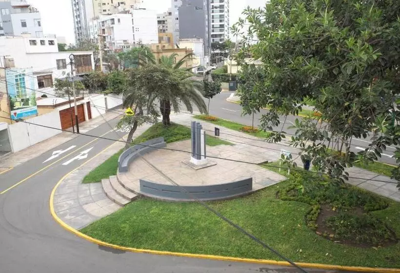 Triple Room Sea View, Inkawasi Miraflores Hostel
