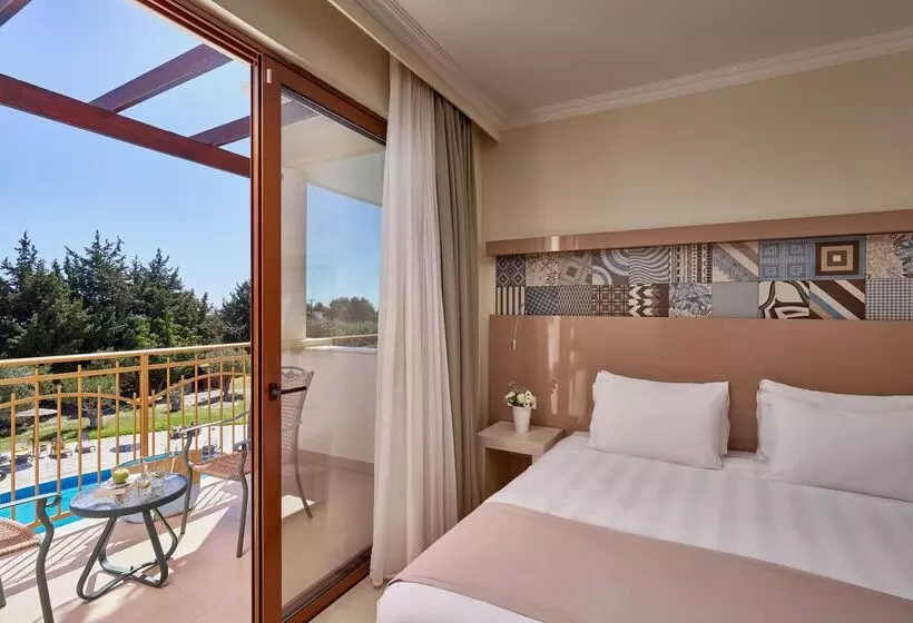 سوییت با چشم‌انداز باغ, Lindos Imperial Resort & Spa