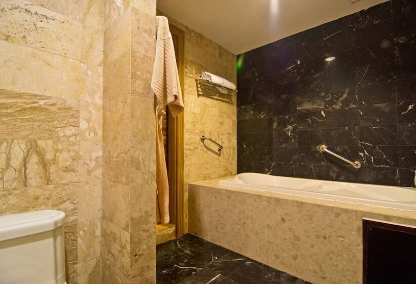 Люкс, Lk Mantra Pura Resort