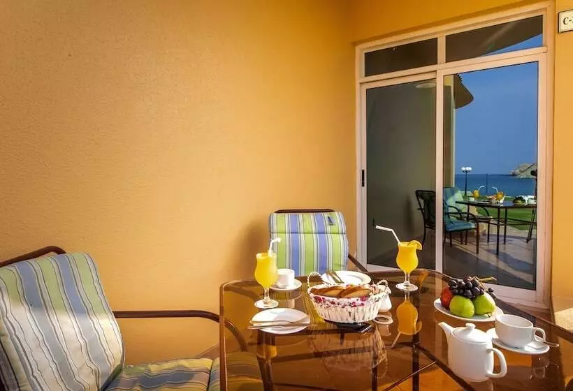 エクゼクティブスイート, Royal Beach Hotel & Resort