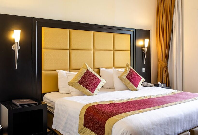 کلبه ییلاقی دلوکس یک خوابه, Royal Beach Hotel & Resort