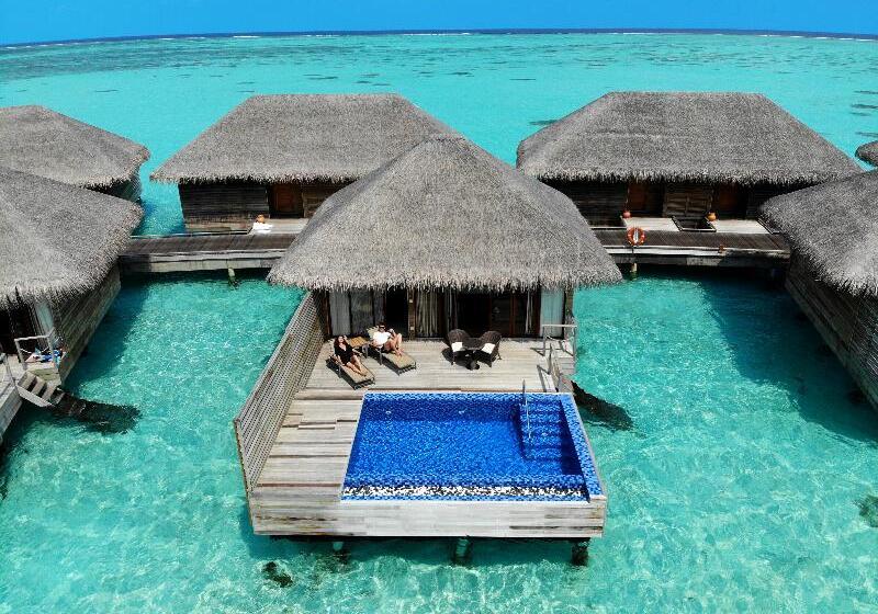 غرفة قياسية, Rq Santiago