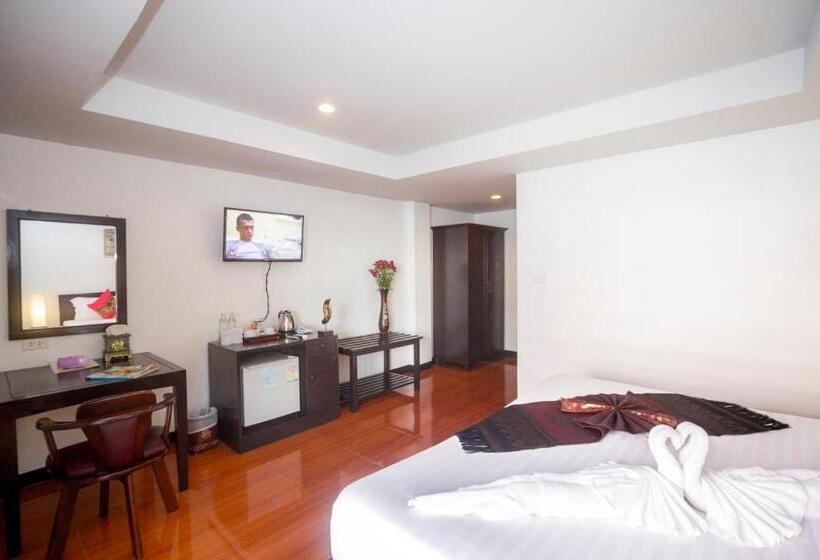 디럭스 룸 킹사이즈 침대, Silver Resortel