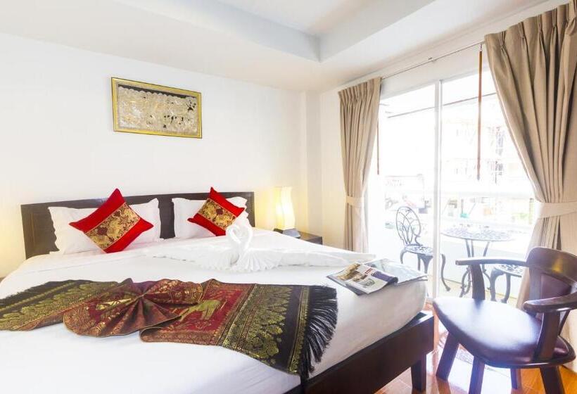 디럭스 룸 킹사이즈 침대, Silver Resortel