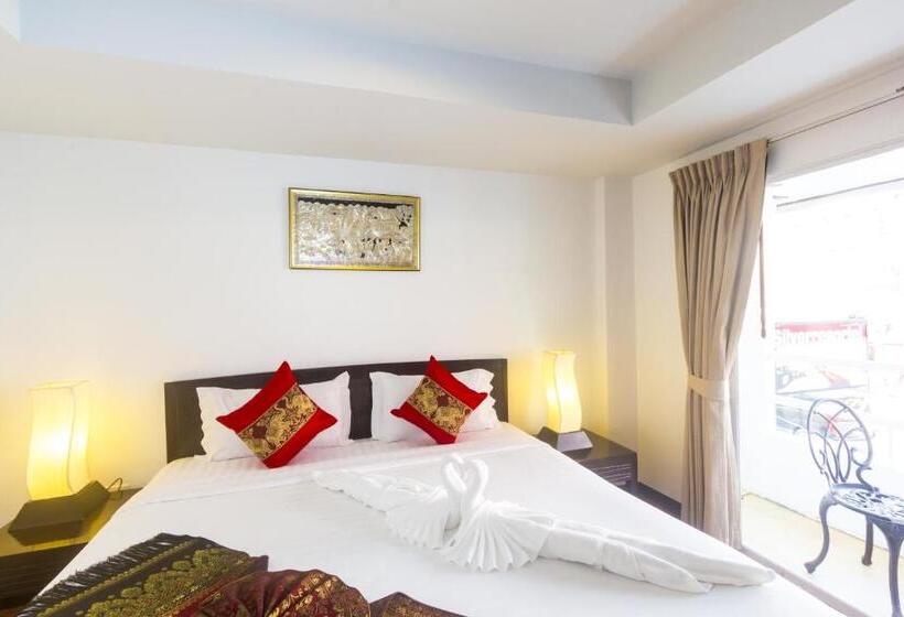 디럭스 룸 킹사이즈 침대, Silver Resortel