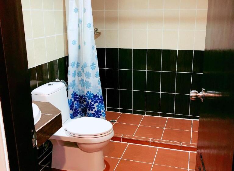 스탠다드 룸 킹사이즈 침대, Silver Resortel