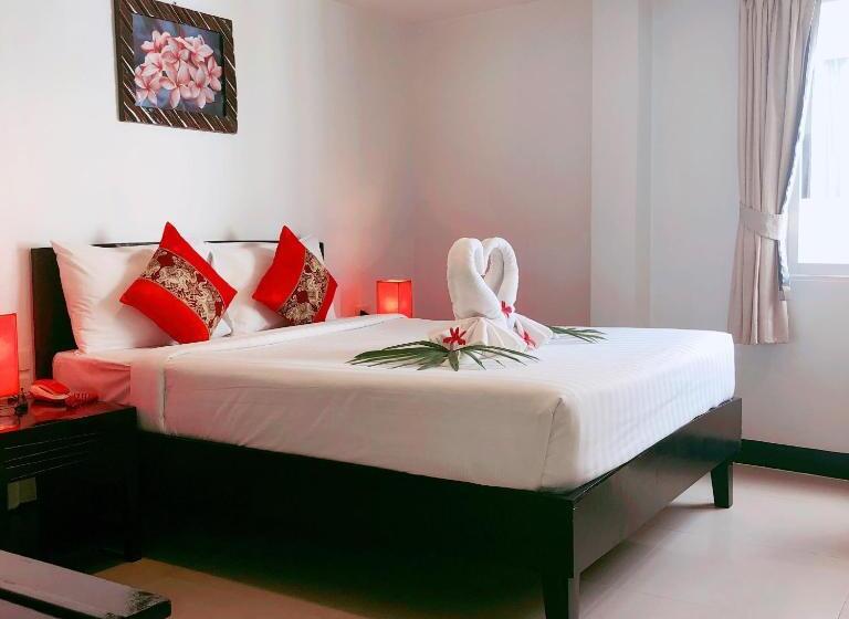 이코노미 룸, Silver Resortel