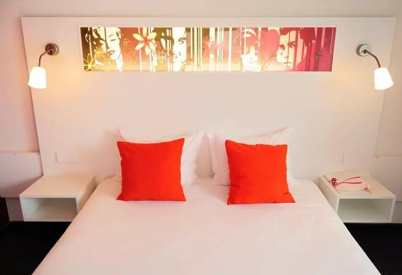 اتاق استاندارد سه نفره, Star Inn Porto