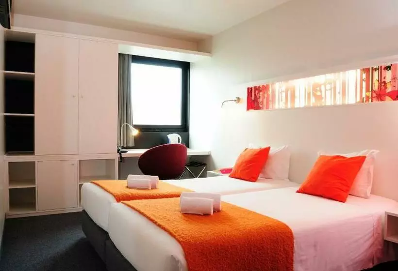 اتاق استاندارد یک نفره, Star Inn Porto