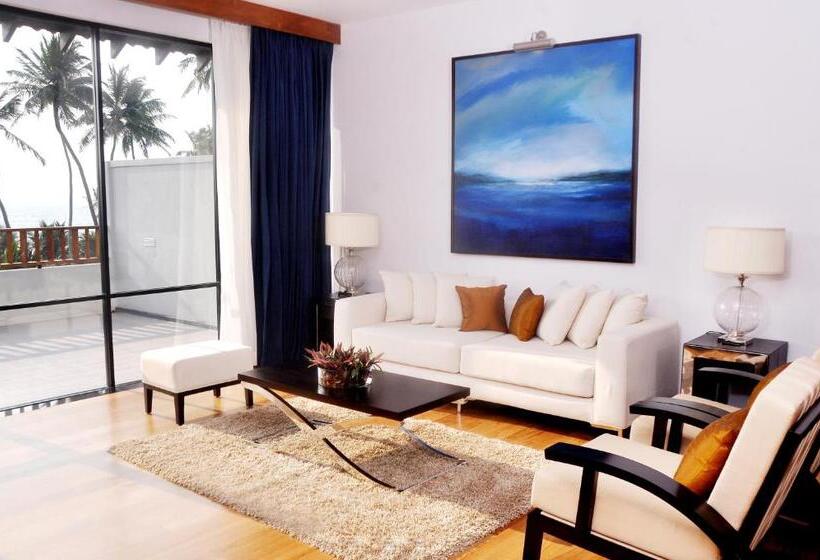 سوئیت کلوب با چشم‌انداز دریا, The Blue Water   Bawa Heritage   City Resort