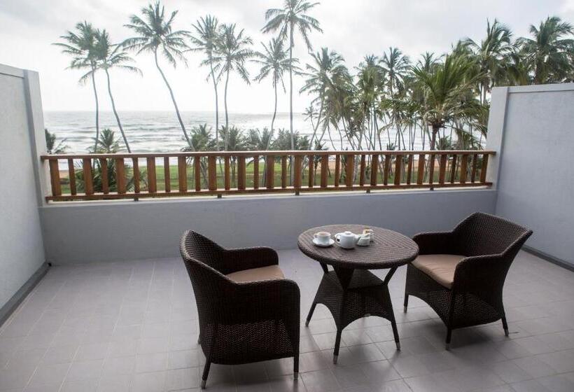 سوئیت کلوب با چشم‌انداز دریا, The Blue Water   Bawa Heritage   City Resort