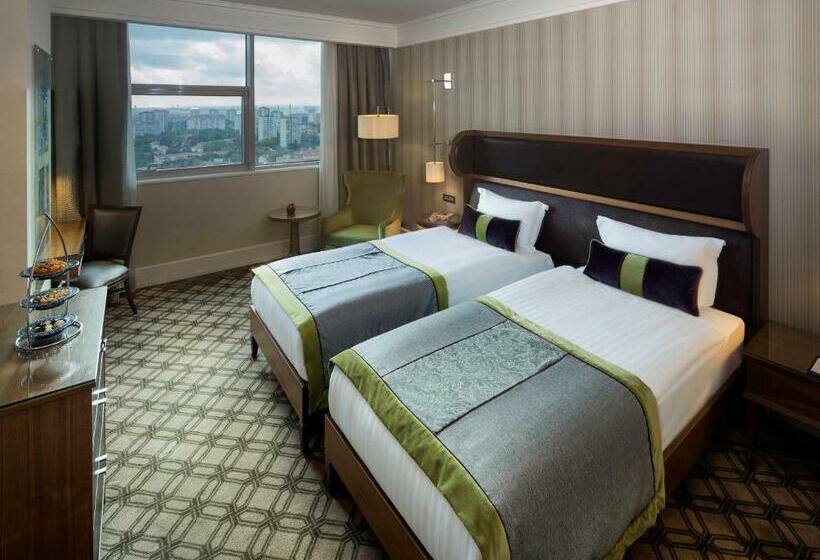 غرفة سوبيريور مطلة على المدينة, Titanic Port Bakirkoy