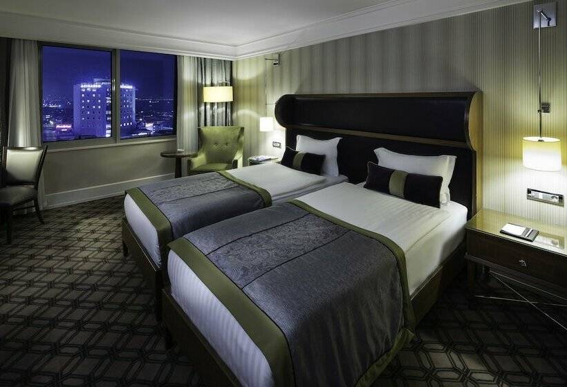 غرفة ديلوكس مطلّة علي البحر, Titanic Port Bakirkoy