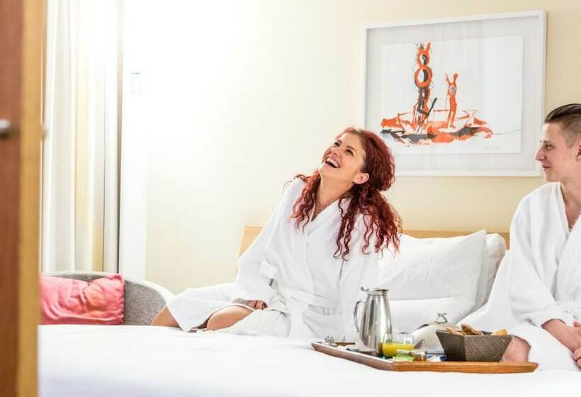 Executive Room, Novotel London Paddington