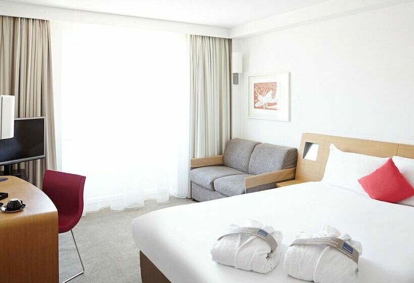 Executive Room, Novotel London Paddington