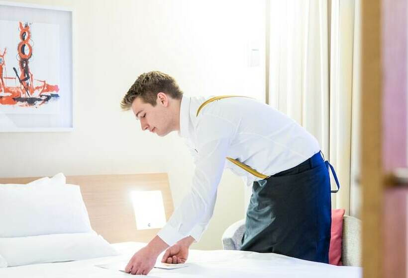 Superior Room, Novotel London Paddington