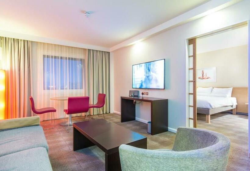 Suite, Novotel London Paddington