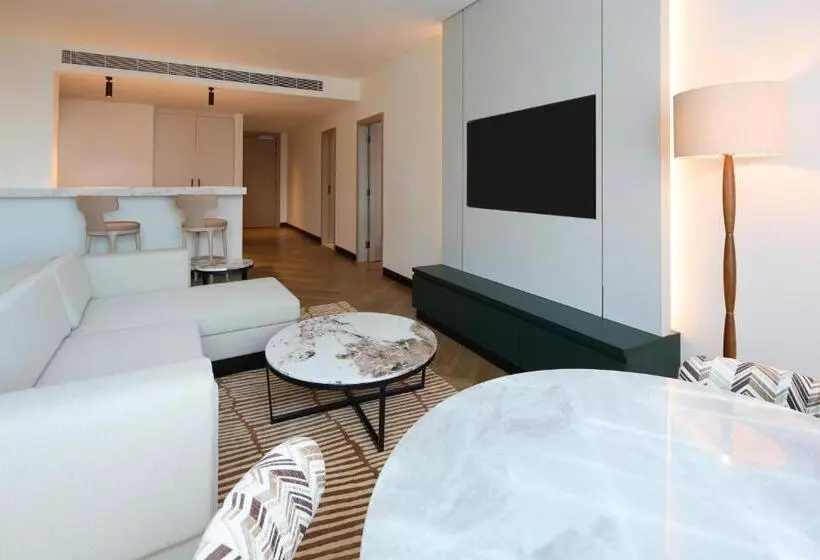 استودیو استاندارد با بالکن, Radisson Blu Residence, Dubai Marina