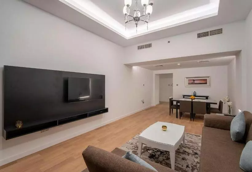 آپارتمان 2 خوابه با بالکن, Rose Garden Hotel Apartments   Al Barsha, Near Metro Station