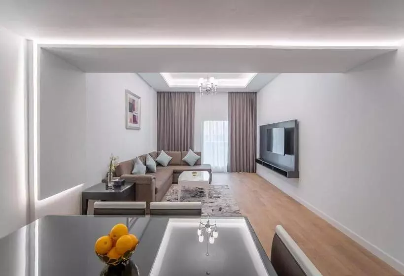 آپارتمان 2 خوابه با بالکن, Rose Garden Hotel Apartments   Al Barsha, Near Metro Station