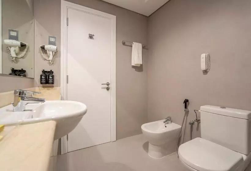 آپارتمان 1 خوابه پریمیوم با بالکن, Rose Garden Hotel Apartments   Al Barsha, Near Metro Station