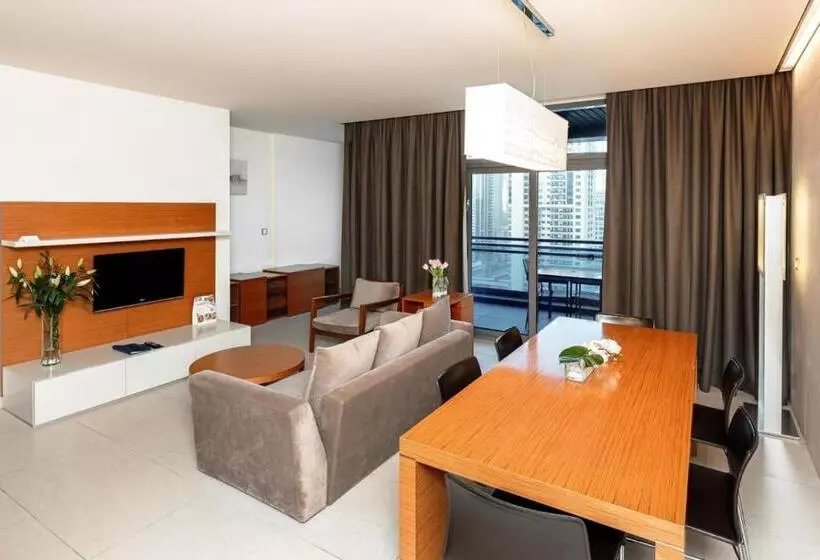 آپارتمان سوپریور 2 خوابه, Radisson Blu Residence, Dubai Marina