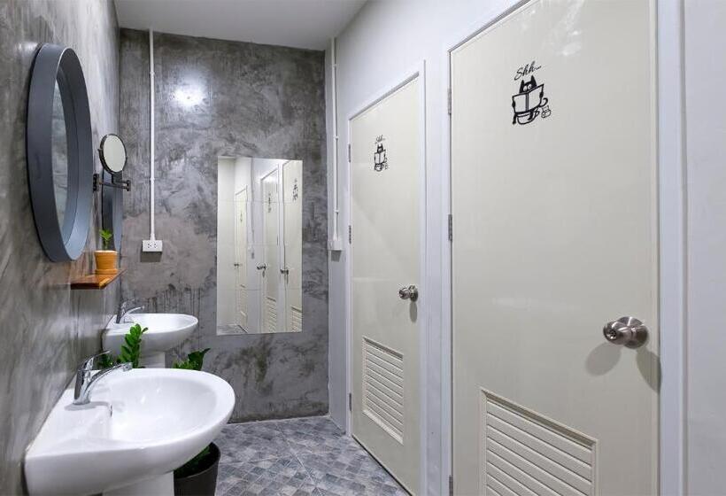 标准单人间共用浴室, Bedfriends Poshtel