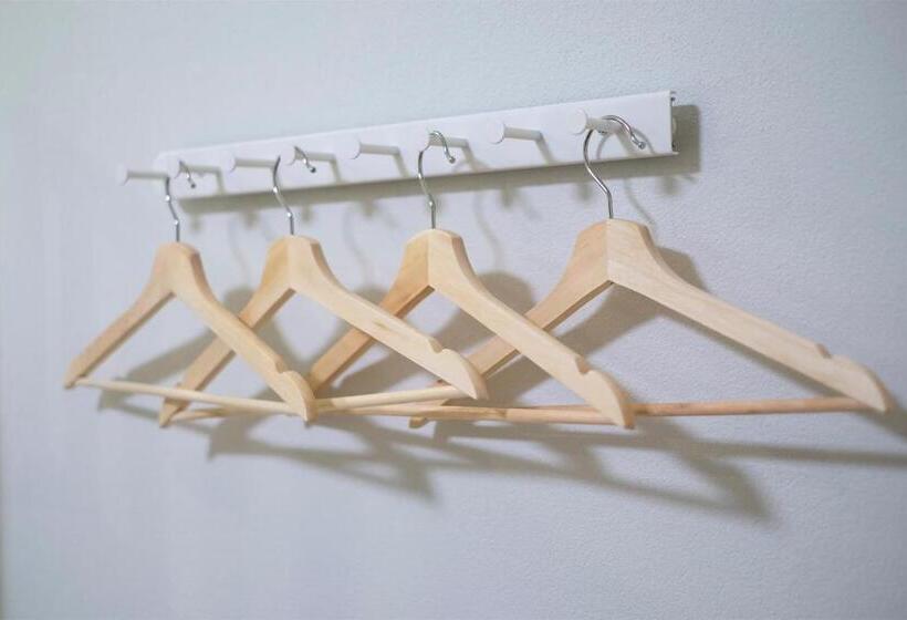 家庭房间共用浴室, Bedfriends Poshtel