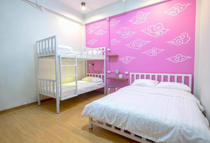 家庭房间共用浴室, Bedfriends Poshtel