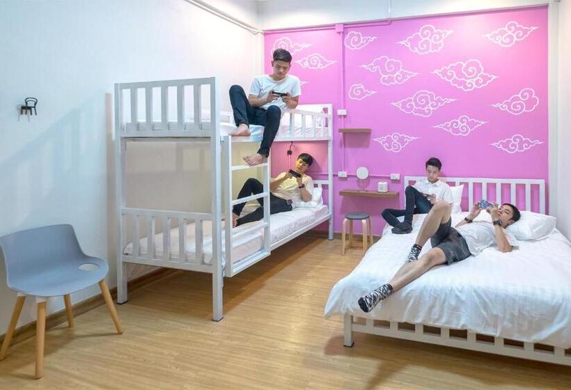 家庭房间共用浴室, Bedfriends Poshtel