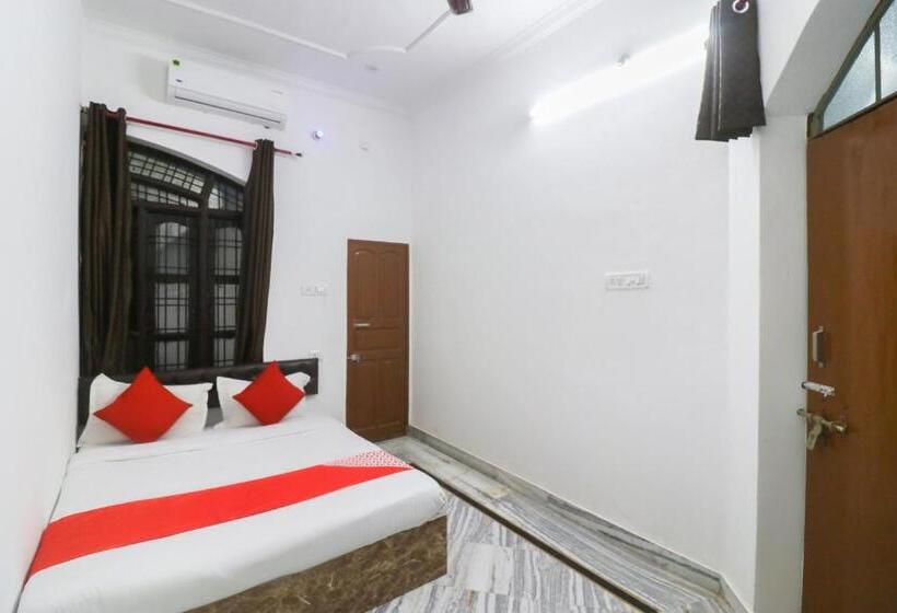 트리플 클래식 룸, Flagship Xpress Stays Near Munshi Pulia Metro Station