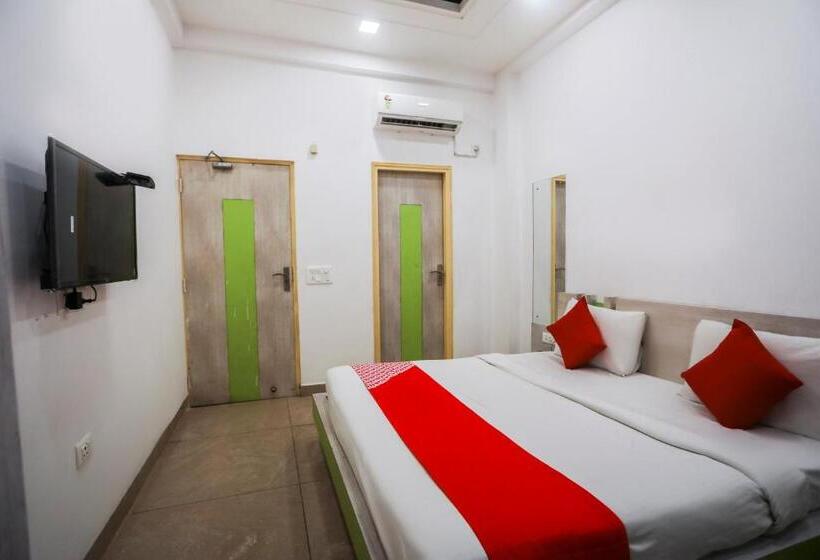 Quarto Estandar, Oyo 67602 Loto Stays