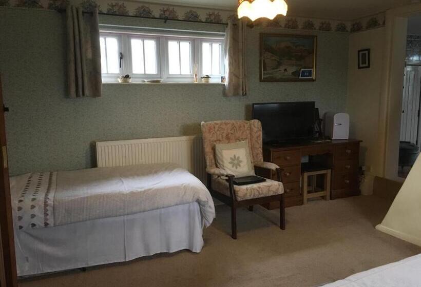 Номер Стандарт Трехместный, Hungarton Bed & Breakfast