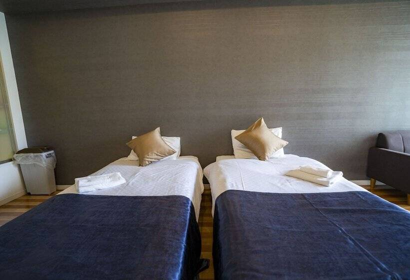 جناح سوبيريور, Spresso Namba Parks Street