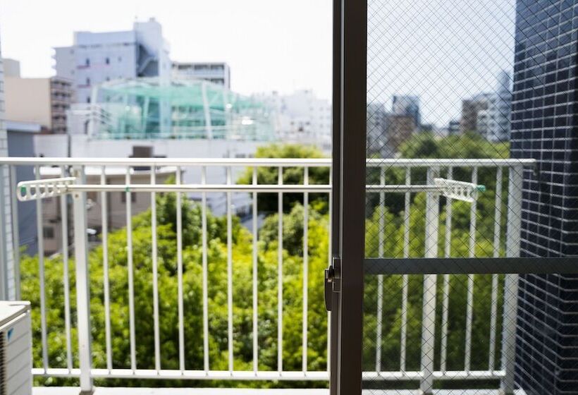 شقة غرفة واحدة, Spresso Namba Parks Street