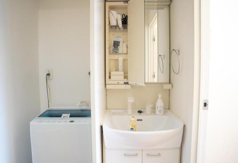 جناح, Spresso Namba Parks Street