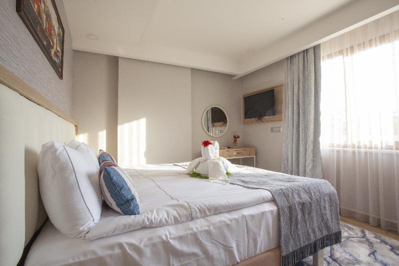 豪华房间, Sans Hotel Empress Simpang Lima