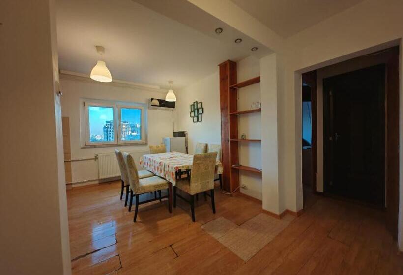 דירת שני חדרים, Z Villa