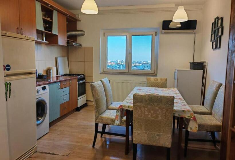 דירת שני חדרים, Z Villa