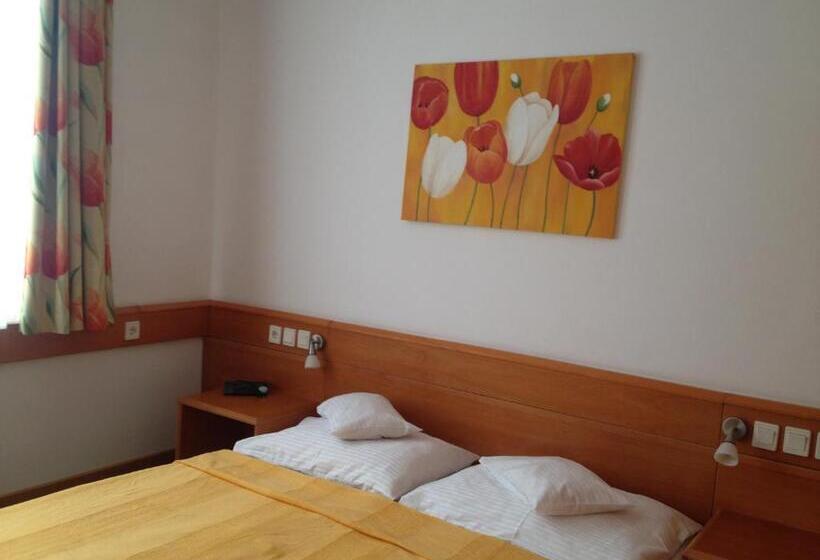 استودیوی استاندارد, Apart