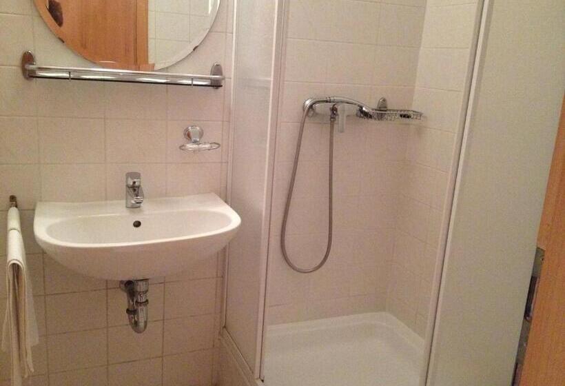 آپارتمان 1 خوابه, Apart