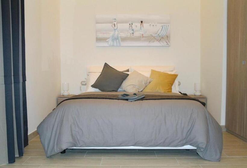 اتاق استاندارد, B&b Chiaia 216