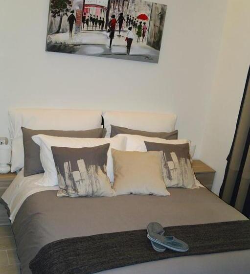 اتاق استاندارد, B&b Chiaia 216