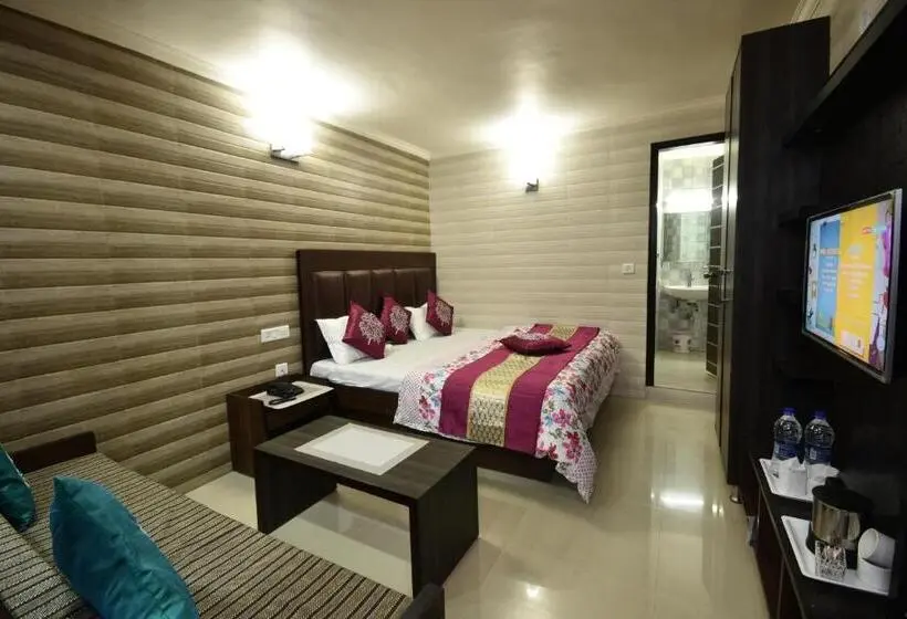 Habitación Deluxe con Balcón, Cloud7