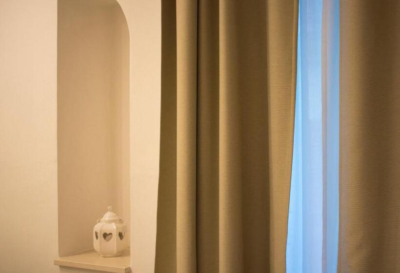 اتاق استاندارد سه تخته با بالکن, Dimora Nonna Rosa