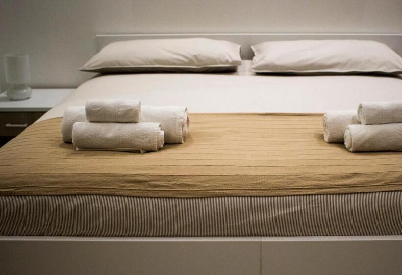 اتاق استاندارد سه تخته با بالکن, Dimora Nonna Rosa