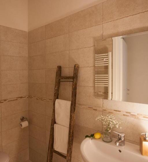 اتاق استاندارد سه تخته با بالکن, Dimora Nonna Rosa