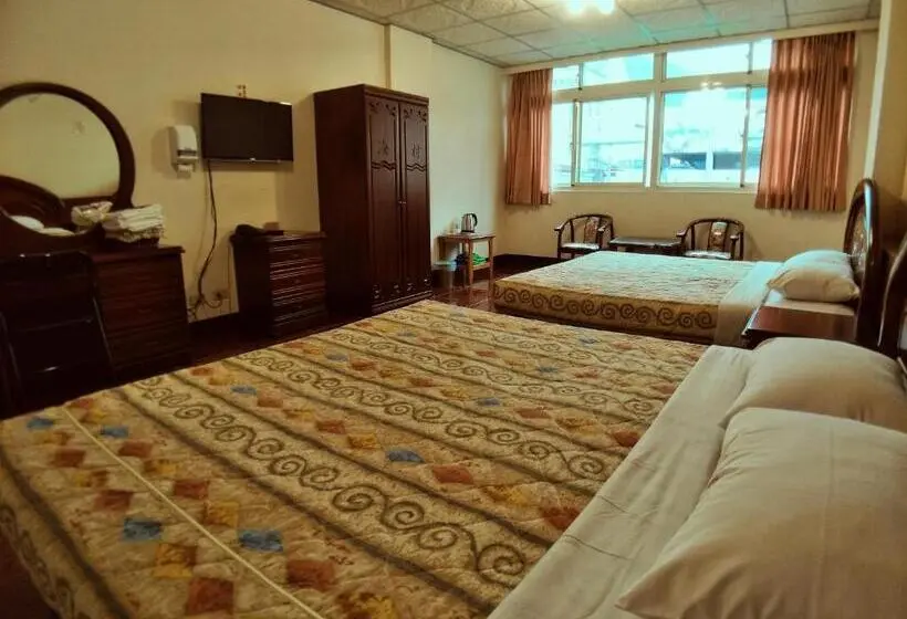 اتاق استاندارد چهار تخته, Sun Moon Lake Fisherman Homestay