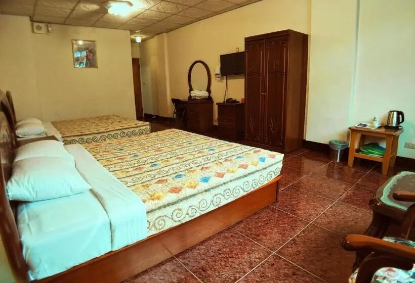 اتاق استاندارد چهار تخته, Sun Moon Lake Fisherman Homestay