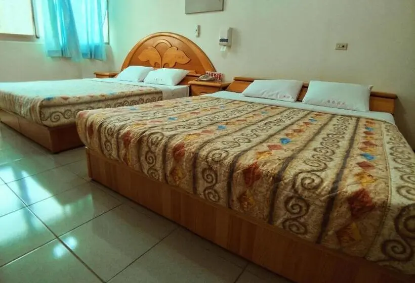 اتاق استاندارد چهار تخته, Sun Moon Lake Fisherman Homestay